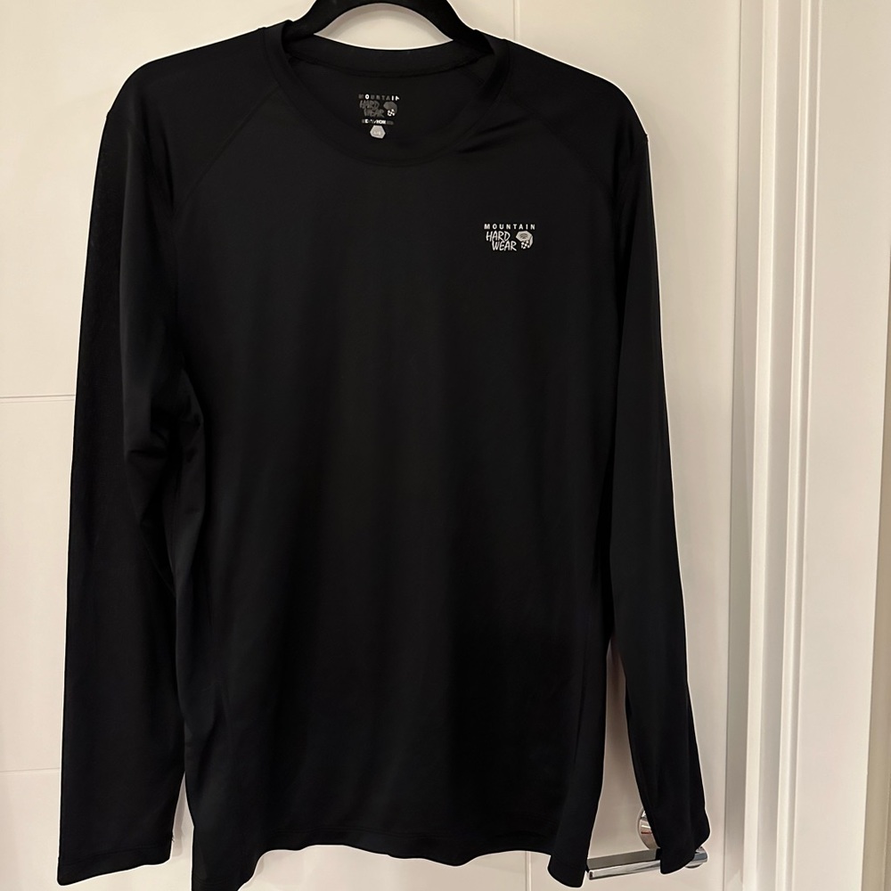 Men’s Mountain Hardware Base Layer - image 1